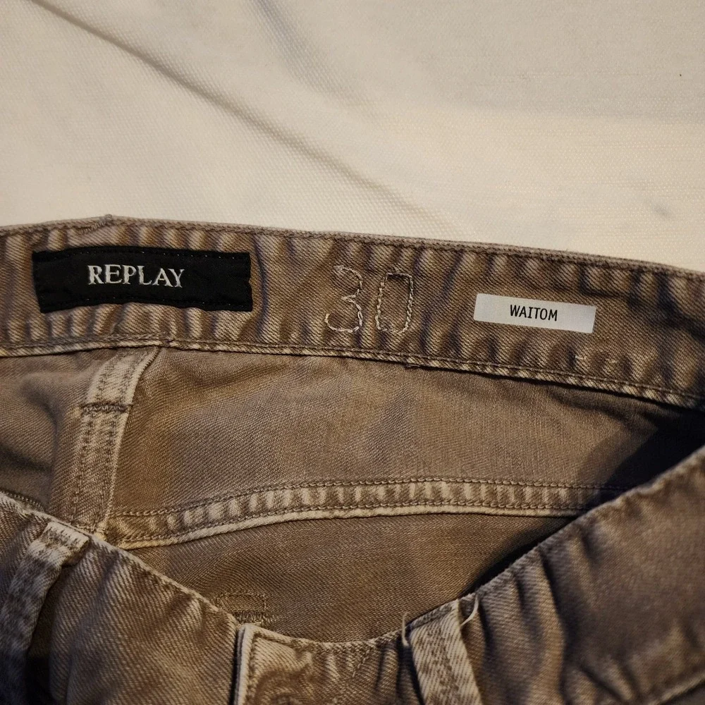 Replay Waitom Regular Slim Fit Jeans Taupe Brown Button Fly Mens 30x34 M983J - Picture 2 of 7